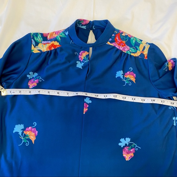 Lovely Vintage 1970’s Floral Blouson Dress from Family Fashions by Avon - M - Picture 6 of 10